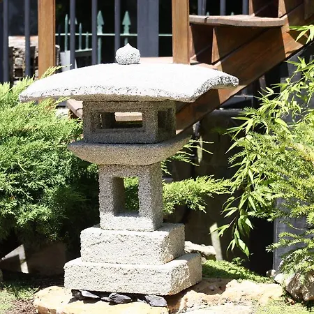 בית הארחה Bonsai Family *